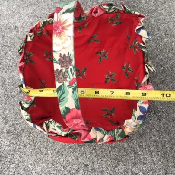 Handmade Christmas Fabric Gift Basket 9" - Picture 7 of 8